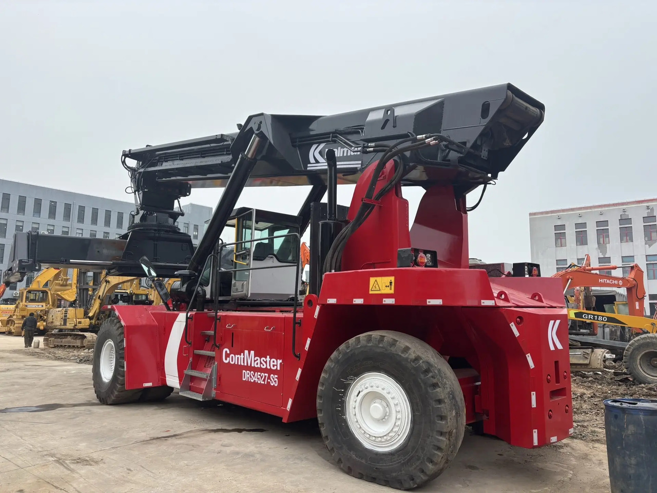 KALMAR DRS 4527 - S5 DRF450 DRT 450 45TON CONTAINER HANDLER - Ричстакер: снимка 3 KALMAR DRS 4527 - S5 DRF450 DRT 450 45TON CONTAINER HANDLER - Ричстакер: снимка 3
