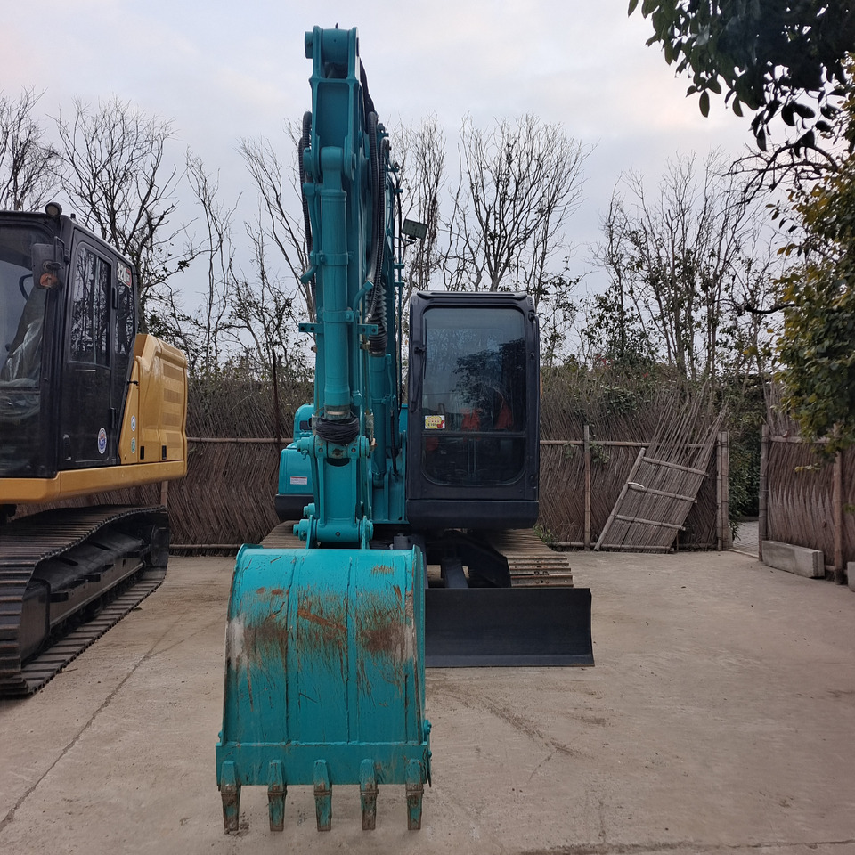 KOBELCO SK75 - Мини багер: снимка 2 KOBELCO SK75 - Мини багер: снимка 2