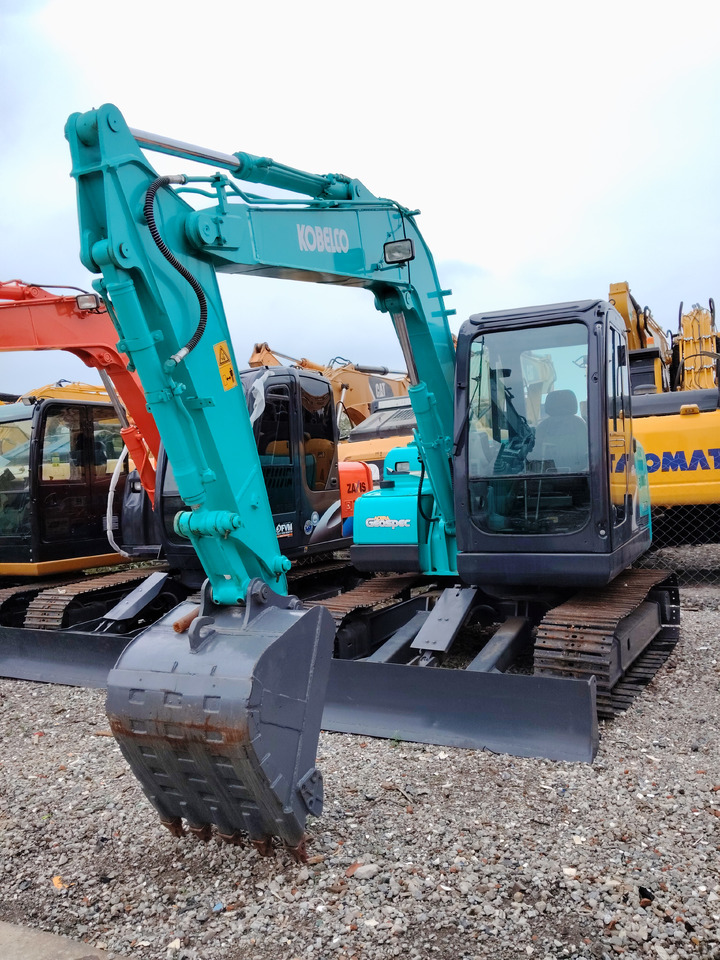KOBELCO SK75 - Мини багер: снимка 1 KOBELCO SK75 - Мини багер: снимка 1