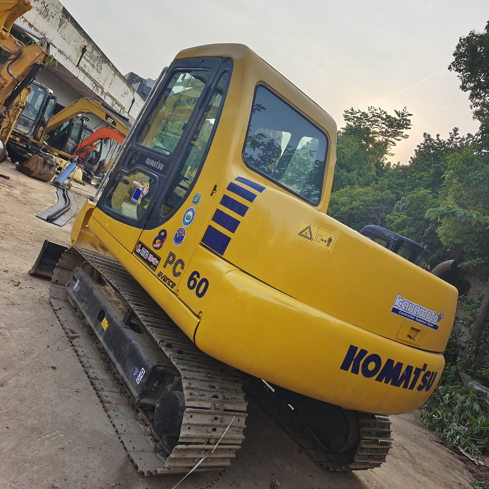 KOMATSU PC60 - Мини багер: снимка 1 KOMATSU PC60 - Мини багер: снимка 1