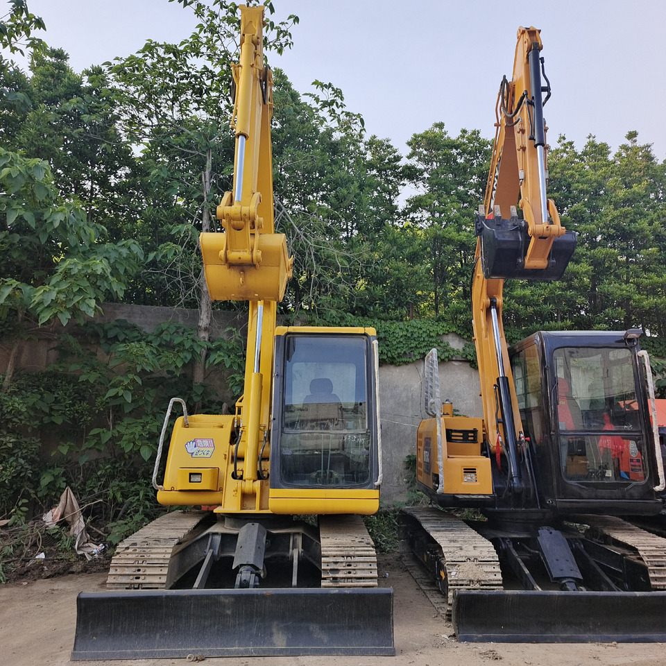 Мини багер KOMATSU PC60: снимка 1