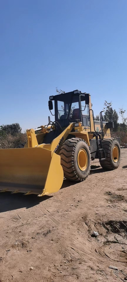 KOMATSU WA 320 - 3 - Колесен товарач: снимка 1 KOMATSU WA 320 - 3 - Колесен товарач: снимка 1