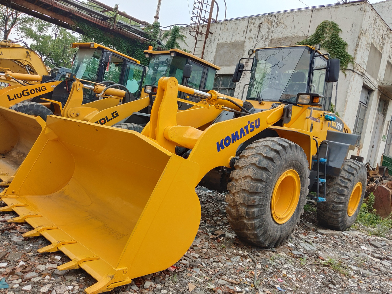 KOMATSU WA320-5 - Колесен товарач: снимка 5 KOMATSU WA320-5 - Колесен товарач: снимка 5