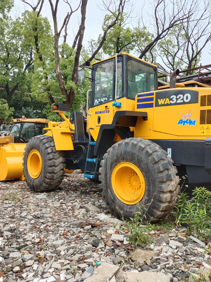 KOMATSU WA320-5 - Колесен товарач: снимка 1 KOMATSU WA320-5 - Колесен товарач: снимка 1