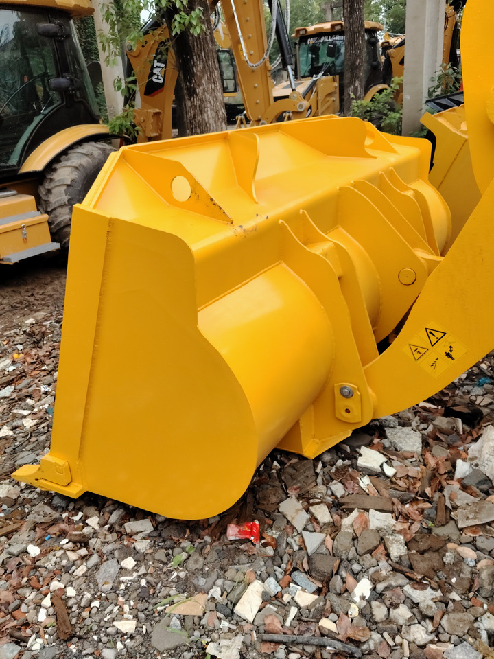 KOMATSU WA320-5 - Колесен товарач: снимка 3 KOMATSU WA320-5 - Колесен товарач: снимка 3