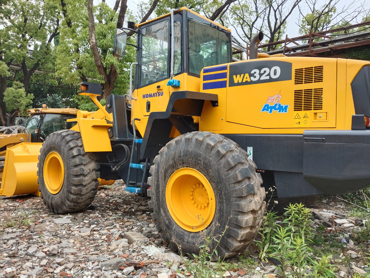 KOMATSU WA320 - Колесен товарач: снимка 5 KOMATSU WA320 - Колесен товарач: снимка 5
