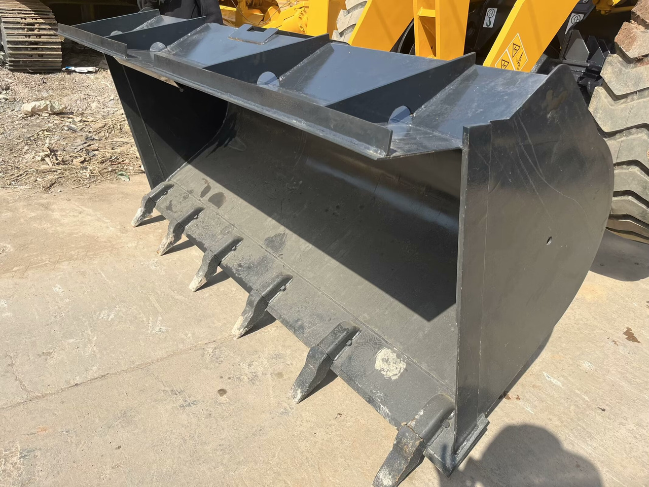 LIUGONG 835 - Колесен товарач: снимка 4 LIUGONG 835 - Колесен товарач: снимка 4