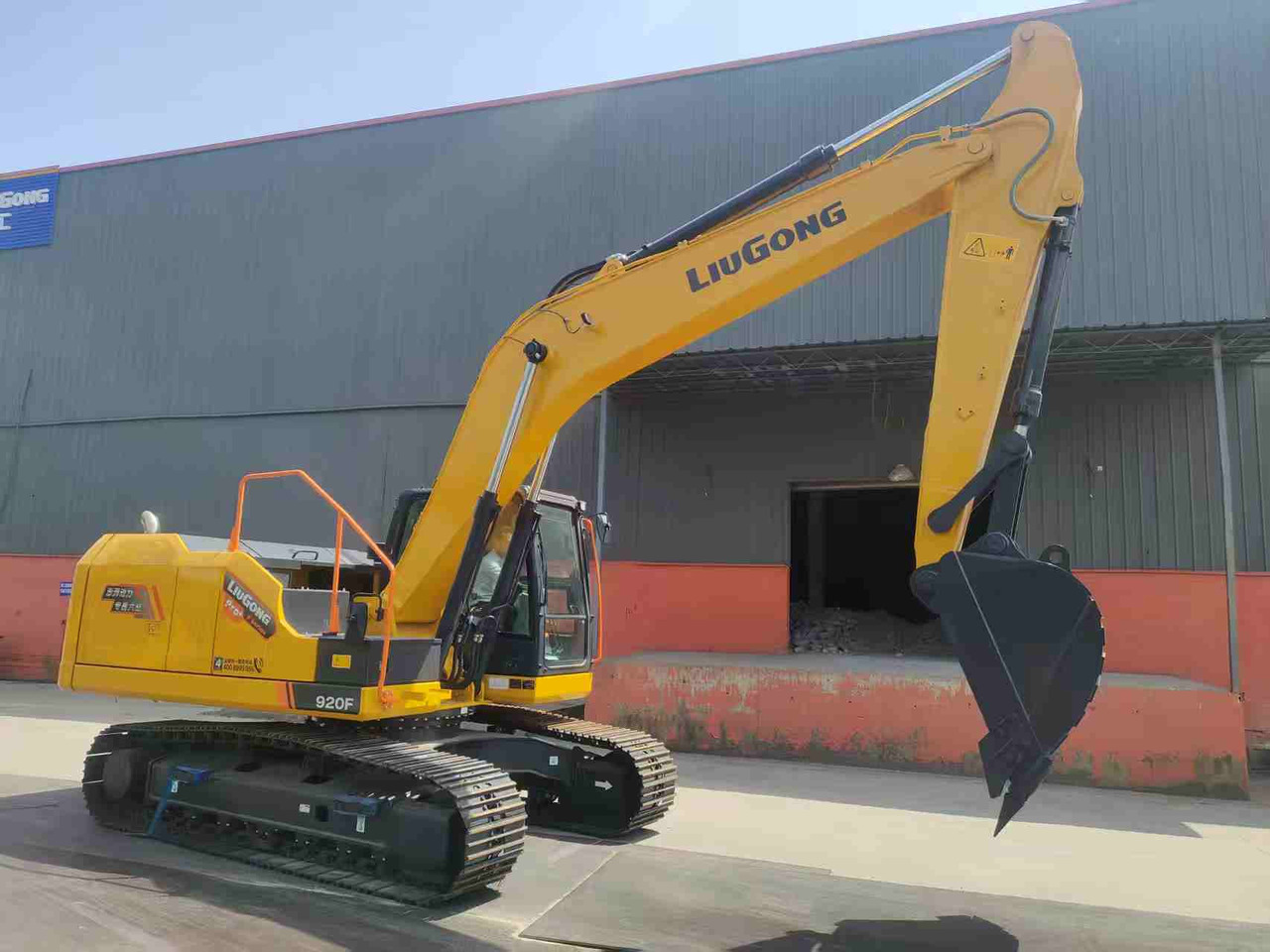 LIUGONG 920FG4 100% Brand New 21.5 TON 20 TON - Верижен багер: снимка 3 LIUGONG 920FG4 100% Brand New 21.5 TON 20 TON - Верижен багер: снимка 3