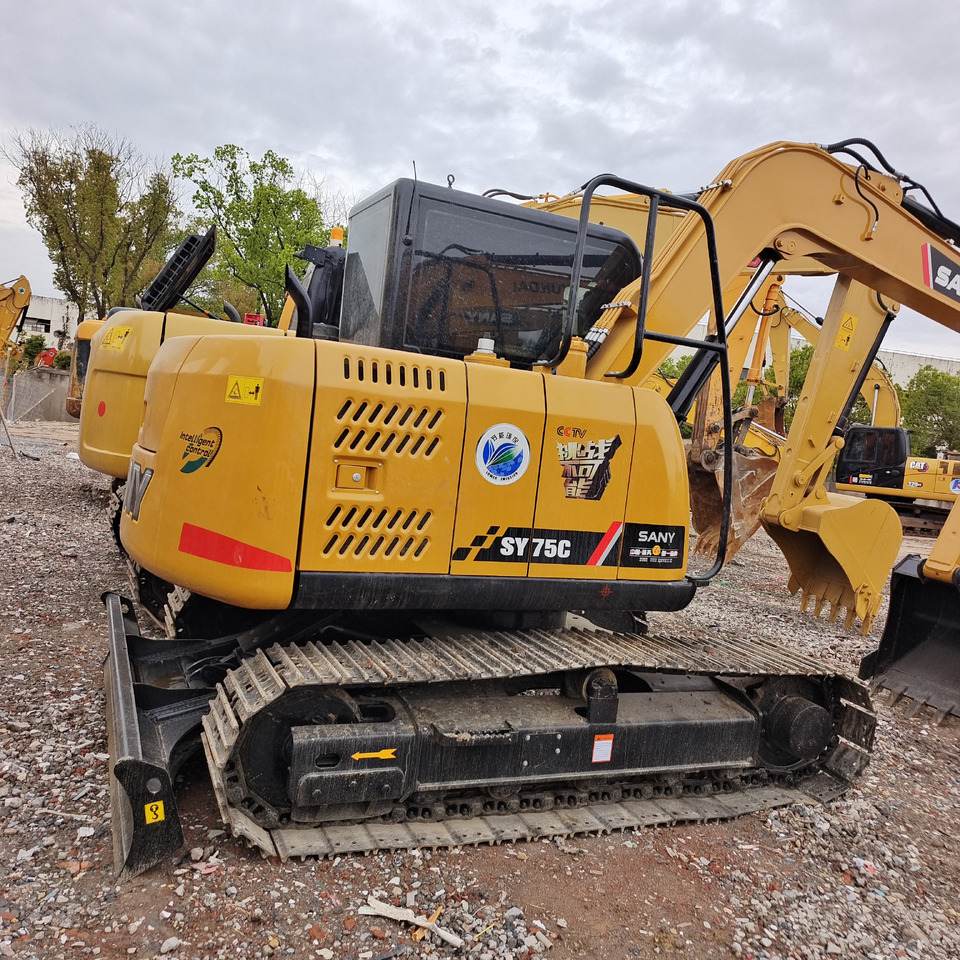 SANY 75C - Мини багер: снимка 1 SANY 75C - Мини багер: снимка 1