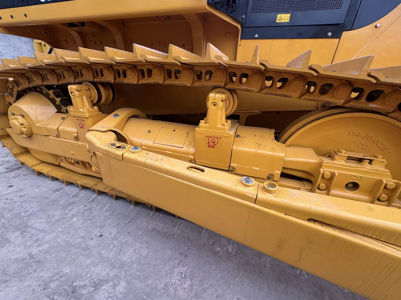 SHANTUI SD22F FORESTRY VERSION WITH WINCH - Булдозер: снимка 3 SHANTUI SD22F FORESTRY VERSION WITH WINCH - Булдозер: снимка 3