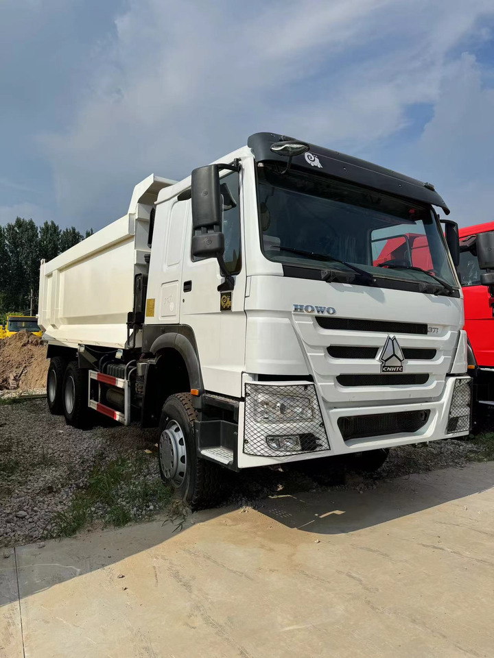 SINOTRUK HOWO 6*4 8*4 DUMP TRUCK - Самосвал камион: снимка 4 SINOTRUK HOWO 6*4 8*4 DUMP TRUCK - Самосвал камион: снимка 4