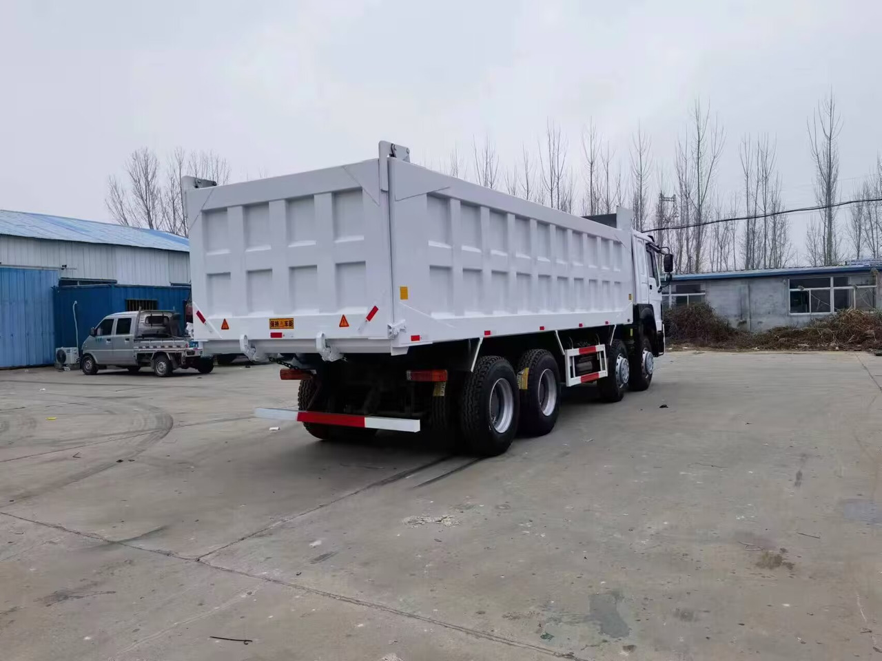 SINOTRUK HOWO 8*4 6*4 371 375 380 400 420 460 HP DUMP TRUCK - Самосвал камион: снимка 4 SINOTRUK HOWO 8*4 6*4 371 375 380 400 420 460 HP DUMP TRUCK - Самосвал камион: снимка 4