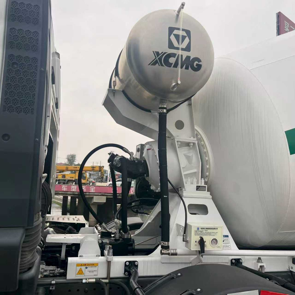 SINOTRUK HOWO TX350 EURO V Stage 5 - Бетоновоз: снимка 3 SINOTRUK HOWO TX350 EURO V Stage 5 - Бетоновоз: снимка 3