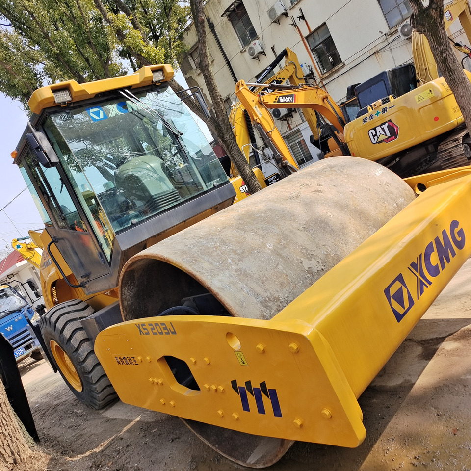 XCMG XS 203J - Пътен валяк: снимка 5 XCMG XS 203J - Пътен валяк: снимка 5