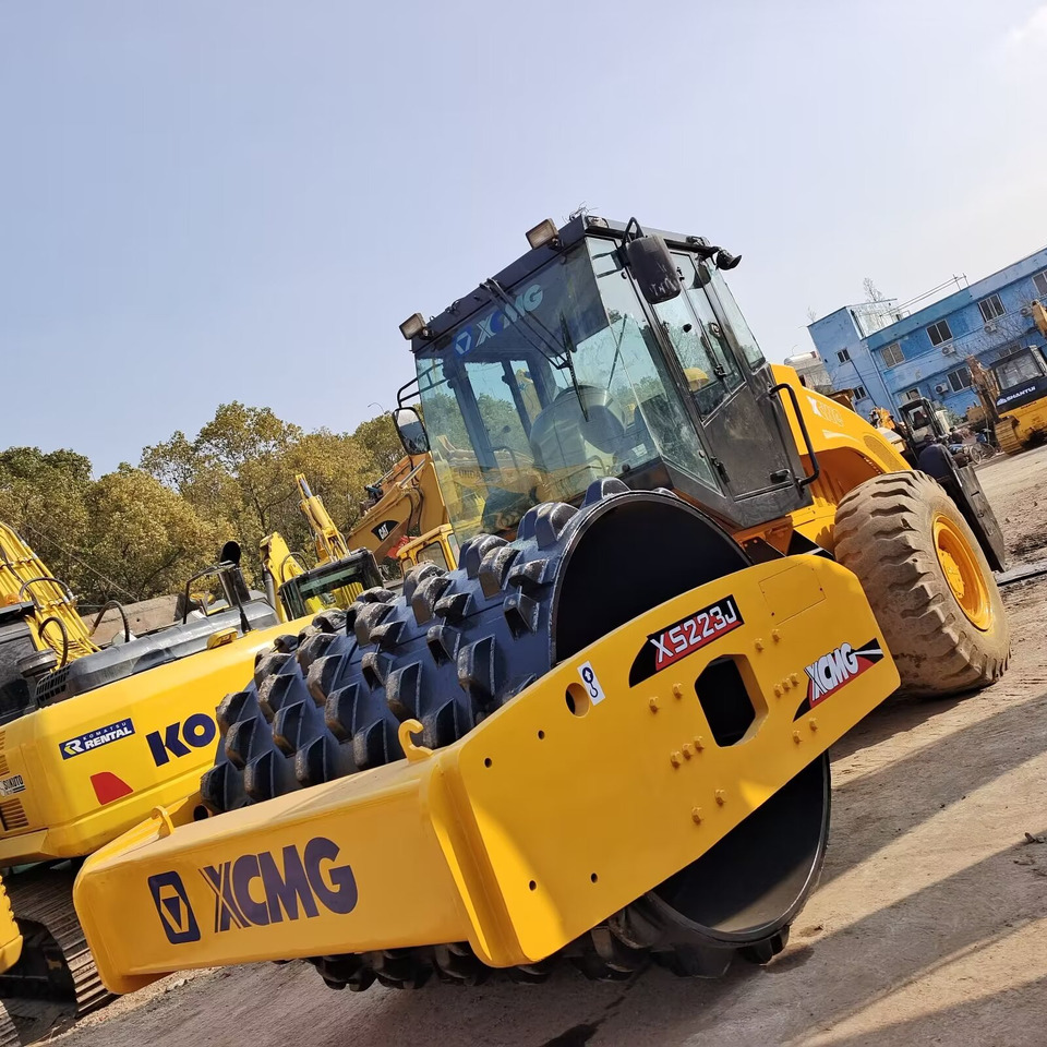 XCMG XS223J Goat Horn Vibratory Roller Compactor - Пътен валяк: снимка 5 XCMG XS223J Goat Horn Vibratory Roller Compactor - Пътен валяк: снимка 5