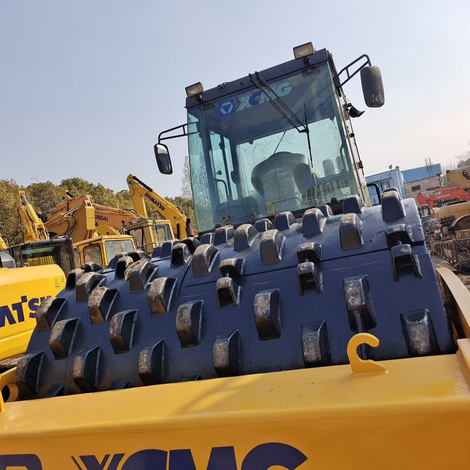 XCMG XS223J SHEEPSFOOT ROAD ROLLER - Компактор: снимка 2 XCMG XS223J SHEEPSFOOT ROAD ROLLER - Компактор: снимка 2