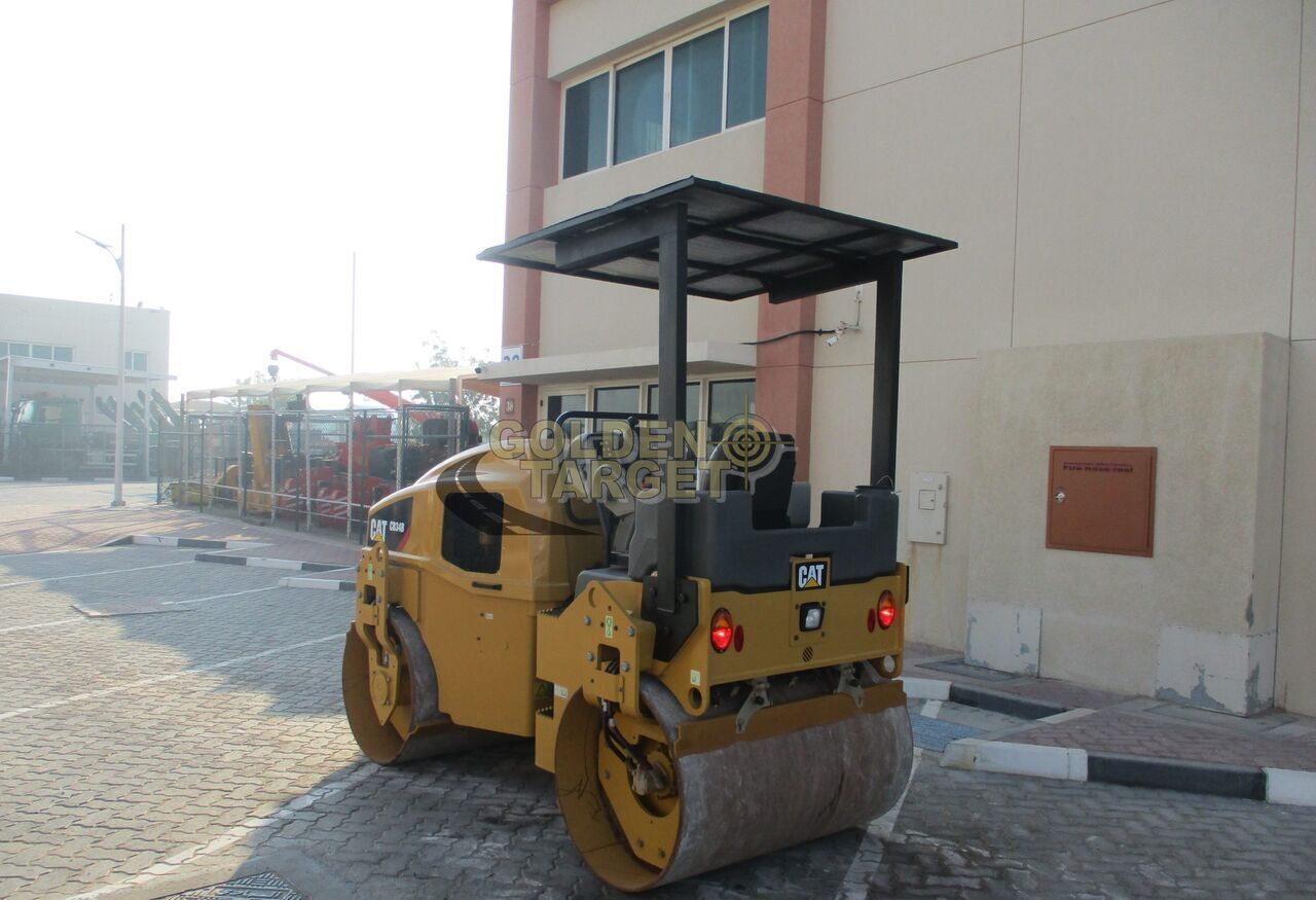 Caterpillar CB34B Double Drum Roller - Пътен валяк: снимка 3 Caterpillar CB34B Double Drum Roller - Пътен валяк: снимка 3