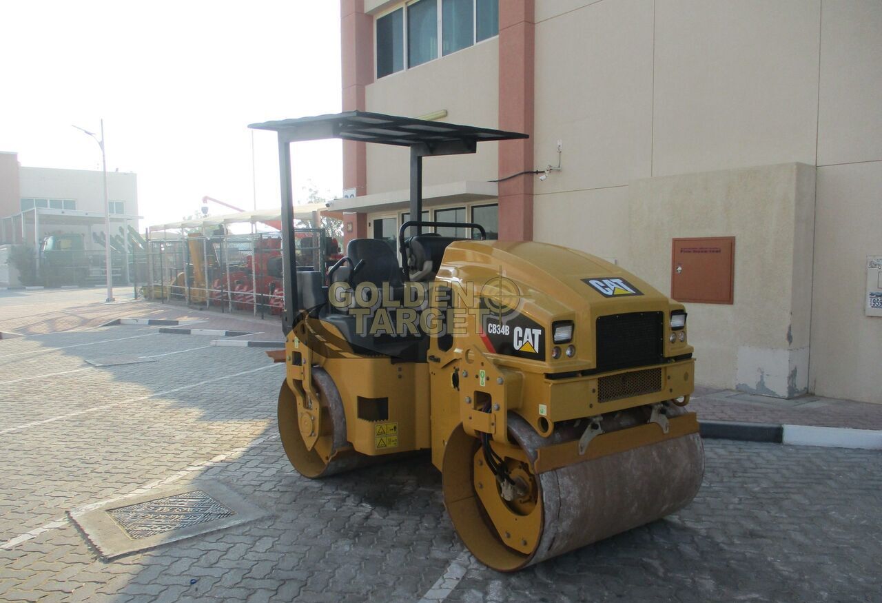Caterpillar CB34B Double Drum Roller - Пътен валяк: снимка 1 Caterpillar CB34B Double Drum Roller - Пътен валяк: снимка 1