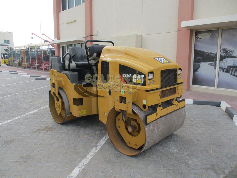 Caterpillar CB34B - Селскостопански валяк: снимка 1 Caterpillar CB34B - Селскостопански валяк: снимка 1
