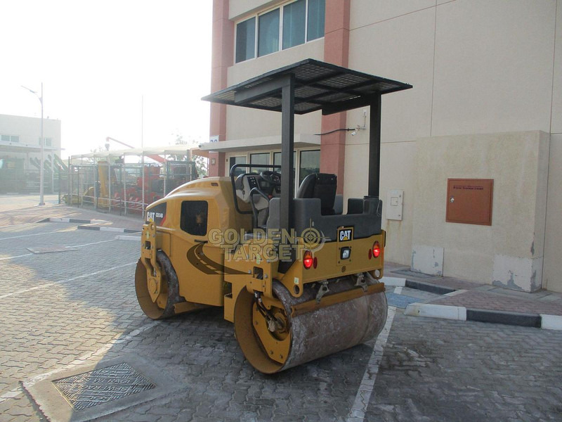 Caterpillar CB34B Tandem Roller - Селскостопански валяк: снимка 4 Caterpillar CB34B Tandem Roller - Селскостопански валяк: снимка 4