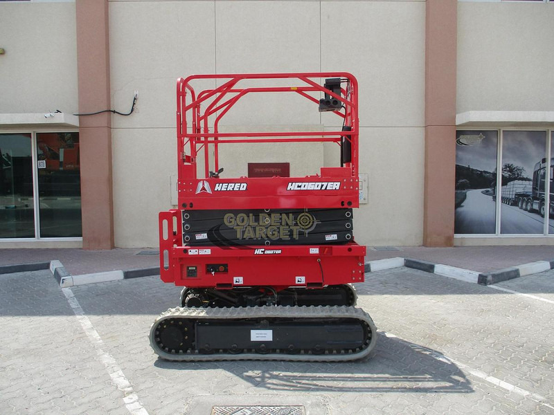 Hered HC0607EA Auto Level Crawler Scissor Lift - Работна площадка: снимка 5 Hered HC0607EA Auto Level Crawler Scissor Lift - Работна площадка: снимка 5