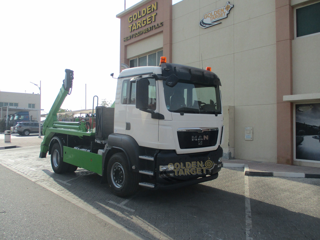 MAN TGS 18.440 4x2 Skip Loader - Мултилифт за контейнери камион: снимка 1 MAN TGS 18.440 4x2 Skip Loader - Мултилифт за контейнери камион: снимка 1