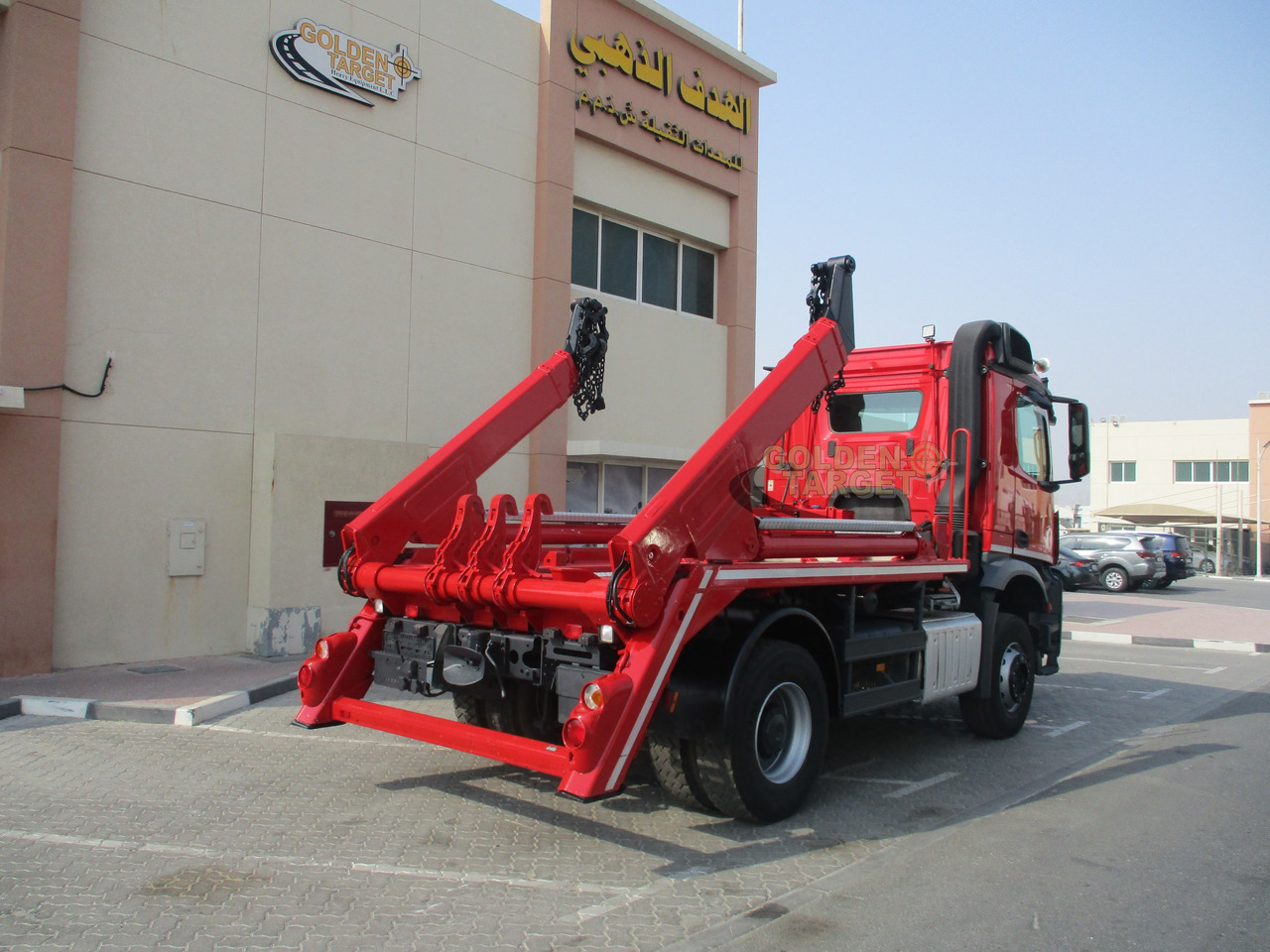 MERCEDES-BENZ Arocs 1832 4x2 Skip Loader - Мултилифт за контейнери камион: снимка 4 MERCEDES-BENZ Arocs 1832 4x2 Skip Loader - Мултилифт за контейнери камион: снимка 4