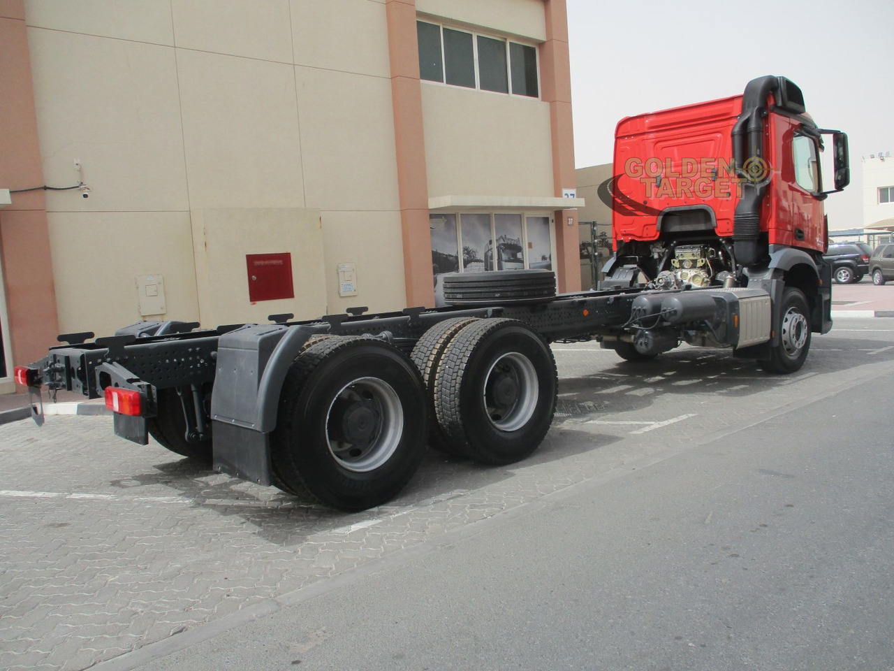 MERCEDES-BENZ Arocs 3348 6x4 Chassis - Шаси кабина: снимка 3 MERCEDES-BENZ Arocs 3348 6x4 Chassis - Шаси кабина: снимка 3