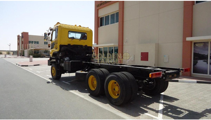 Nissan CZ4YL - Шаси полуремарке: снимка 4 Nissan CZ4YL - Шаси полуремарке: снимка 4