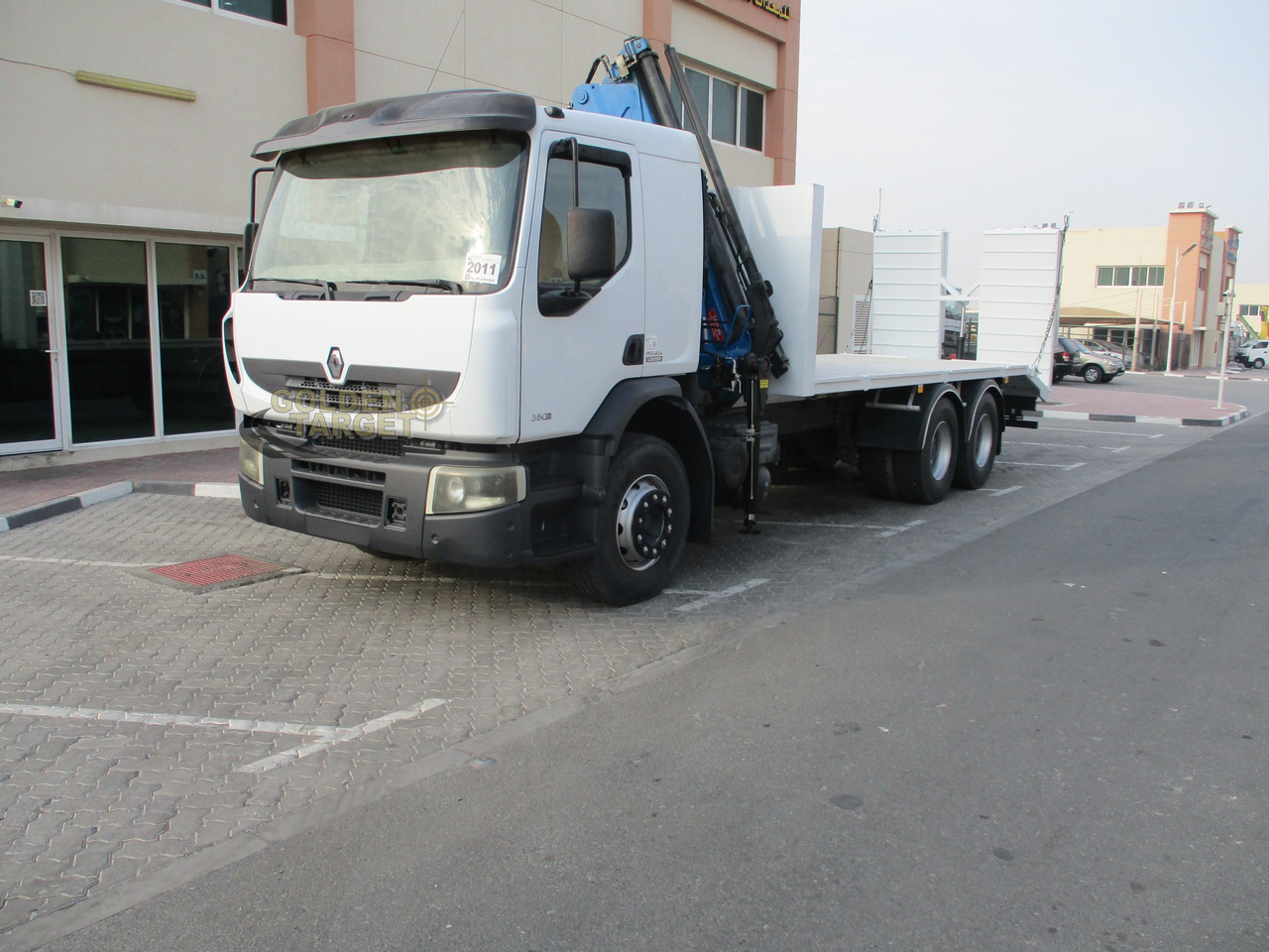 RENAULT Kerax 380 6×4 Crane Truck - Камион с кран: снимка 2 RENAULT Kerax 380 6×4 Crane Truck - Камион с кран: снимка 2