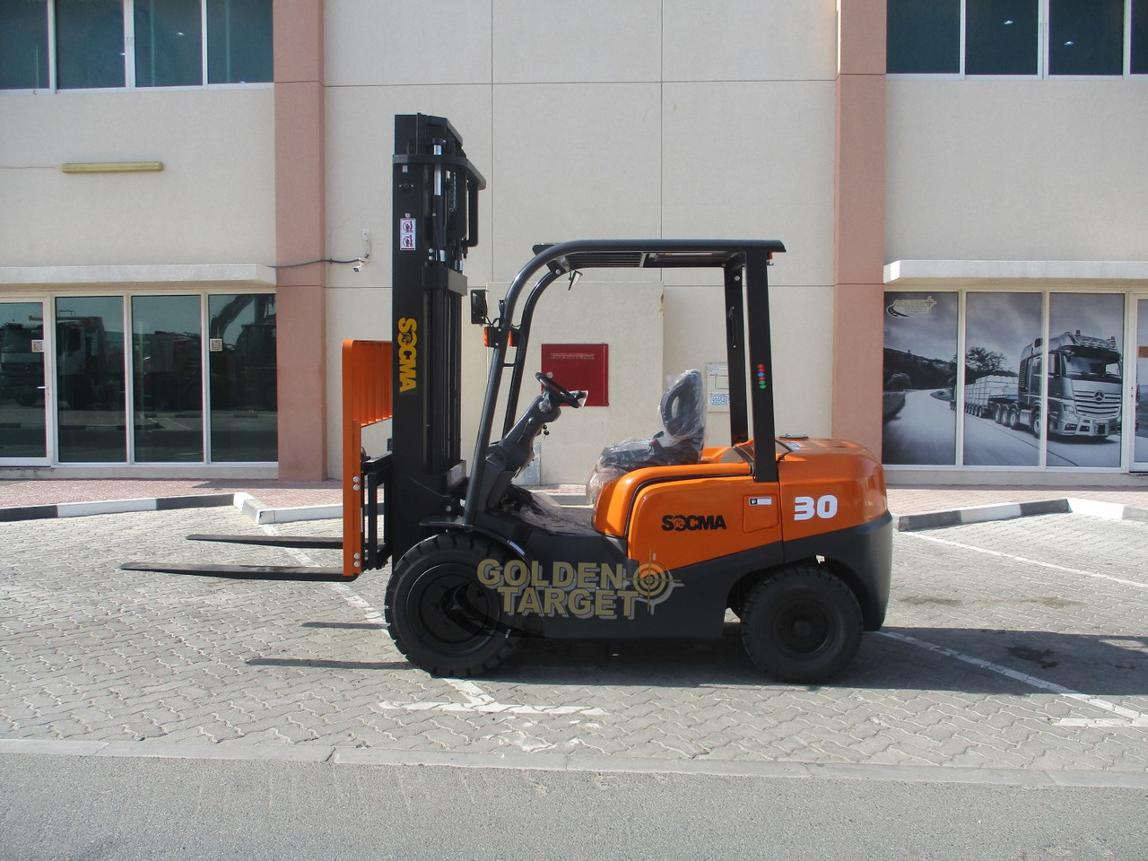 Нови Дизелов мотокар SOCMA HNF-30 Forklift: снимка 6