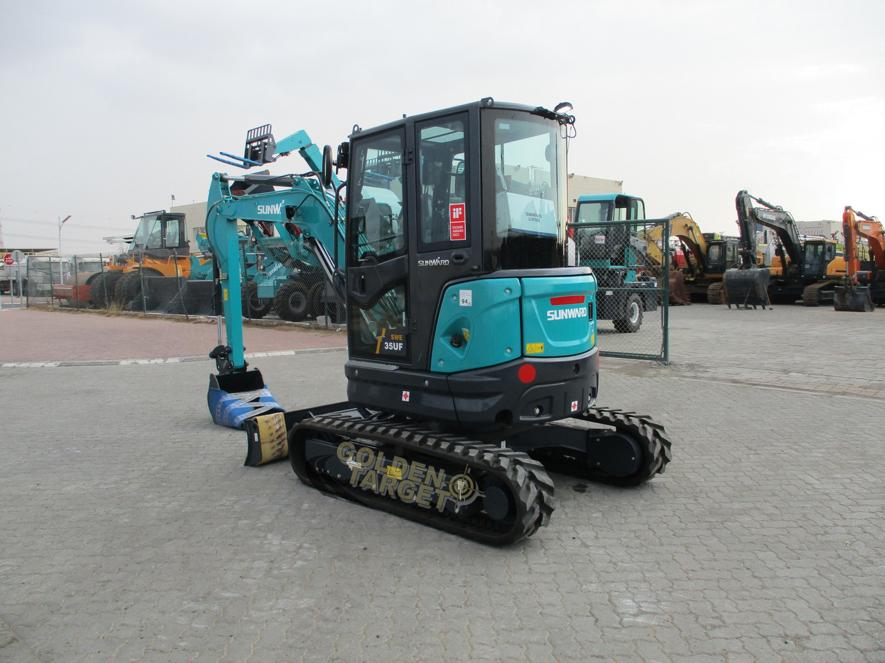 SUNWARD SWE35UF Mini Hydraulic Excavator - Мини багер: снимка 4 SUNWARD SWE35UF Mini Hydraulic Excavator - Мини багер: снимка 4