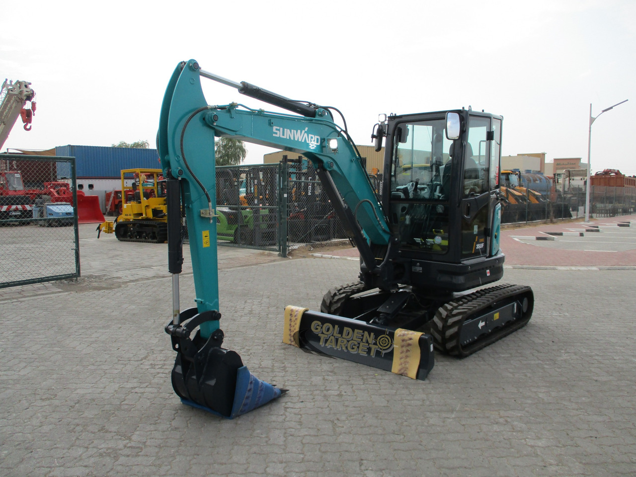SUNWARD SWE35UF Mini Hydraulic Excavator - Мини багер: снимка 2 SUNWARD SWE35UF Mini Hydraulic Excavator - Мини багер: снимка 2