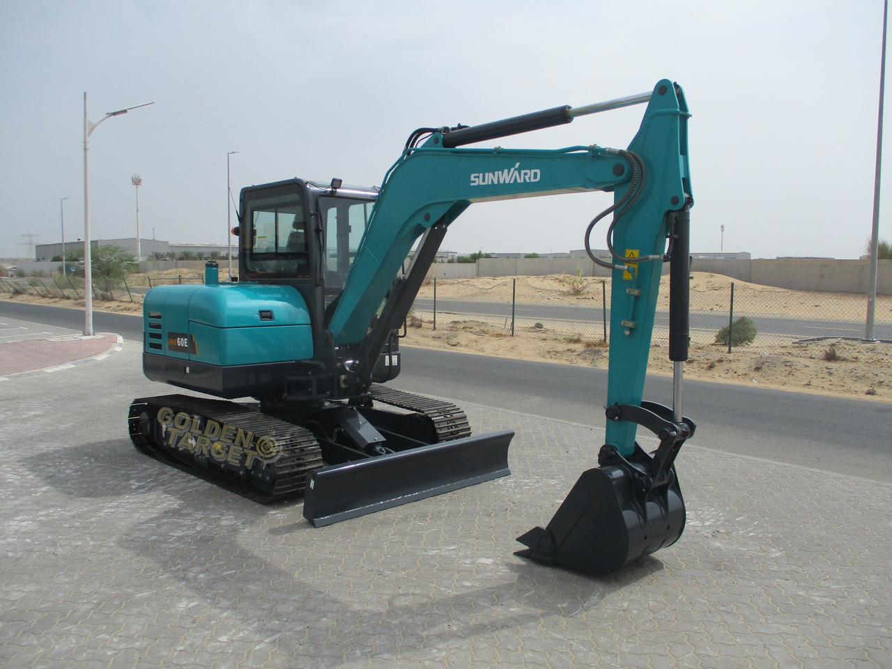 SUNWARD SWE60E Mini Hydraulic Excavator - Мини багер: снимка 2 SUNWARD SWE60E Mini Hydraulic Excavator - Мини багер: снимка 2