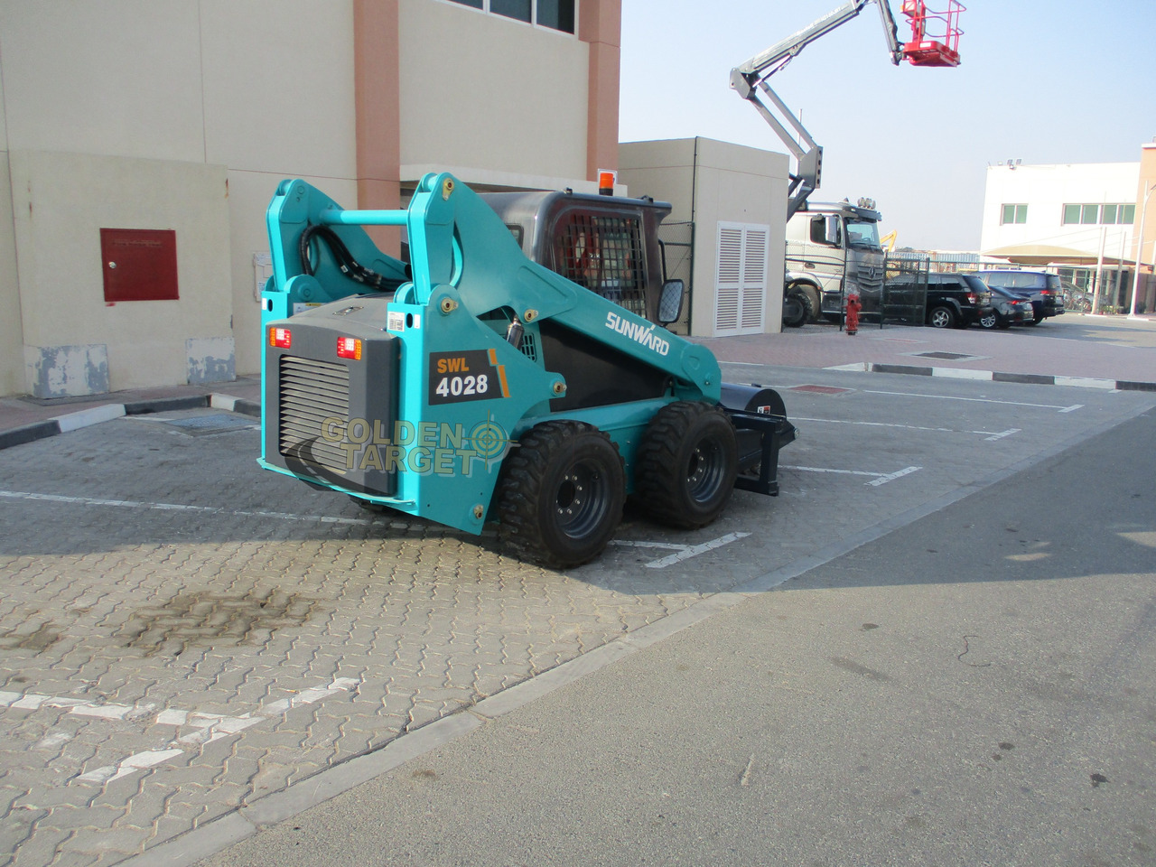SUNWARD SWL 4028 Skid Steer Milling Machine - Мини челен товарач: снимка 3 SUNWARD SWL 4028 Skid Steer Milling Machine - Мини челен товарач: снимка 3