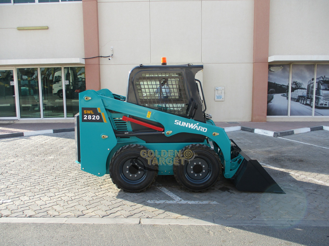 SUNWARD SWL2820 Skid Steer - Мини челен товарач: снимка 5 SUNWARD SWL2820 Skid Steer - Мини челен товарач: снимка 5