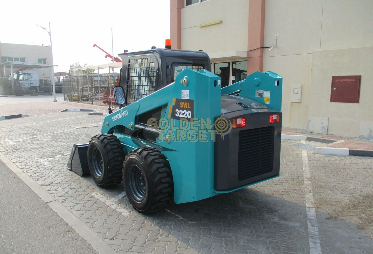 Sunward 3220 Skid Steer Loader - Мини челен товарач: снимка 3 Sunward 3220 Skid Steer Loader - Мини челен товарач: снимка 3