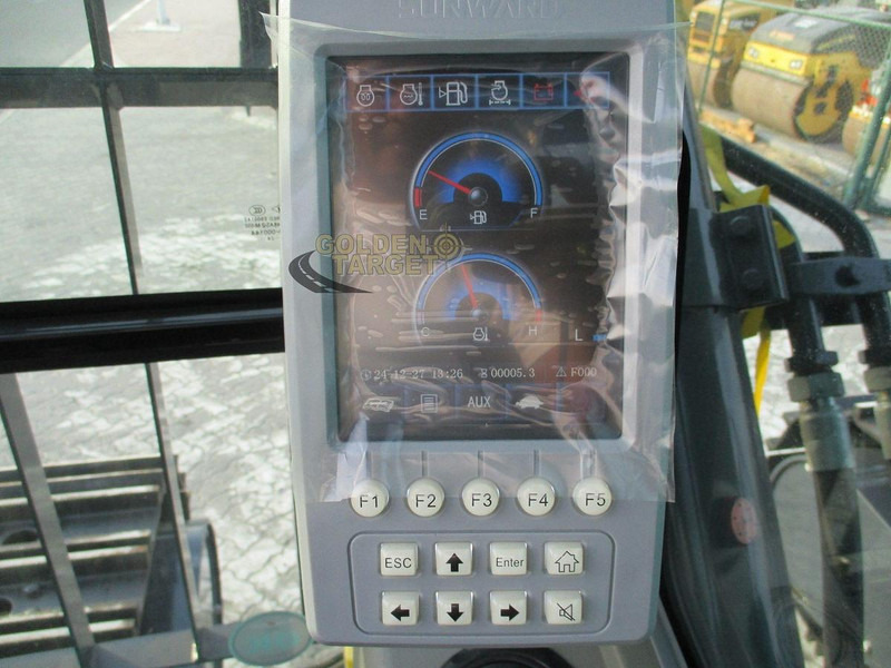 Лизинг на Sunward SWE225E-3H Sunward SWE225E-3H: снимка 17 Лизинг на Sunward SWE225E-3H Sunward SWE225E-3H: снимка 17