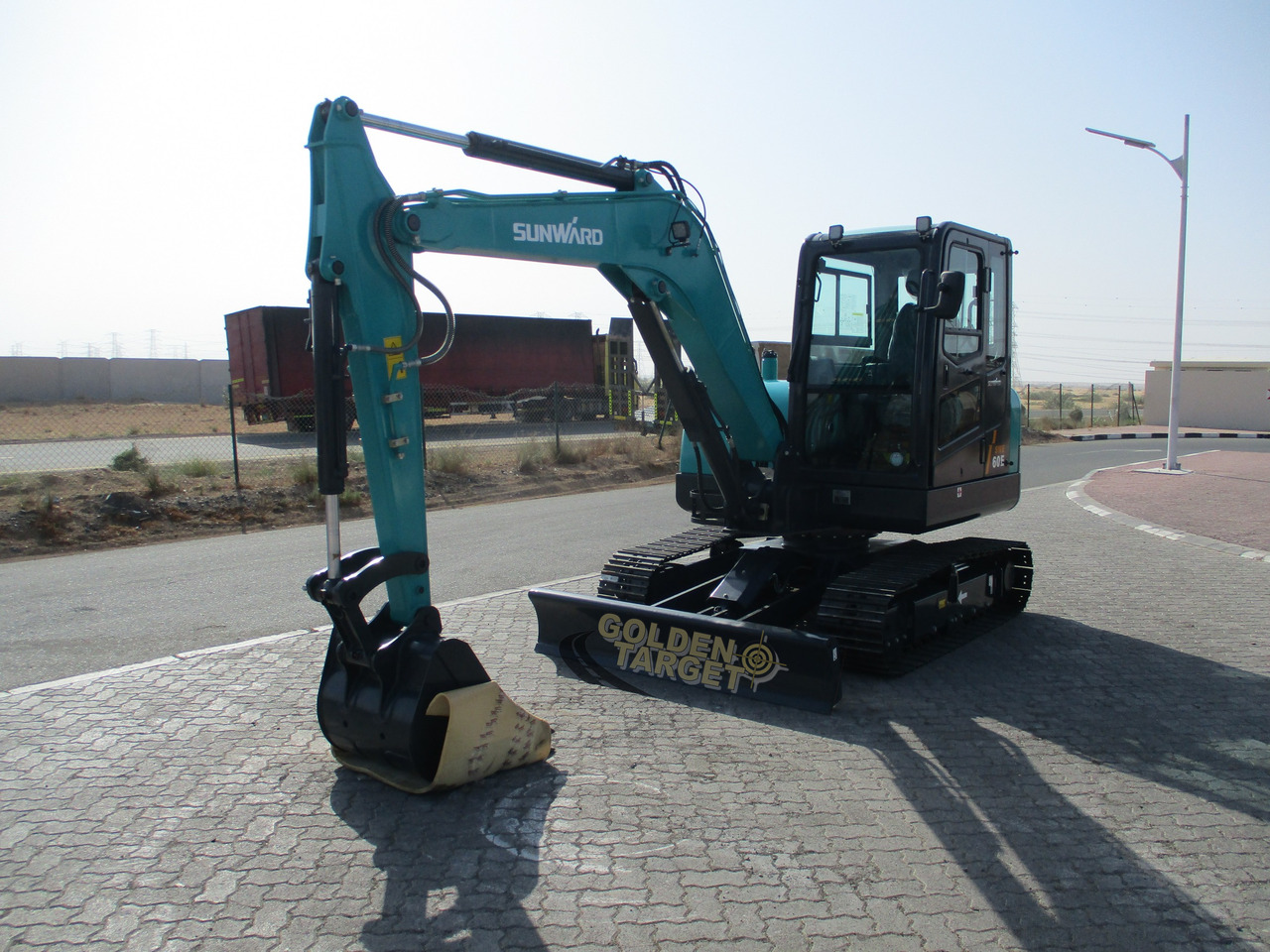 Sunward SWE60E Mini Hydraulic Excavator - Мини багер: снимка 2 Sunward SWE60E Mini Hydraulic Excavator - Мини багер: снимка 2