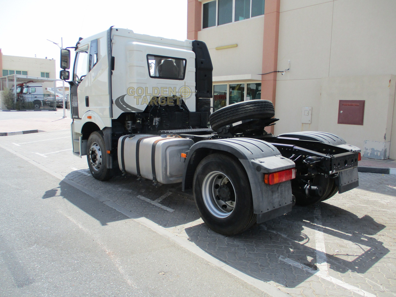 FAW J6P-420 4x2 Head Truck - Влекач: снимка 4 FAW J6P-420 4x2 Head Truck - Влекач: снимка 4