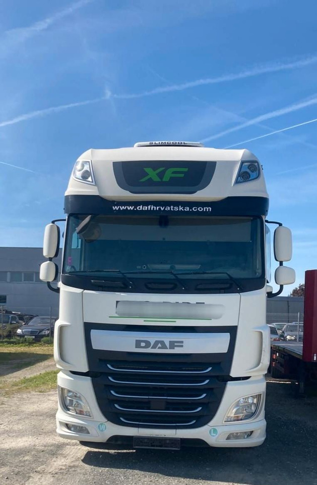 DAF XF 460 SSC 6x2 tandem jumbo - Камион с брезент: снимка 2 DAF XF 460 SSC 6x2 tandem jumbo - Камион с брезент: снимка 2