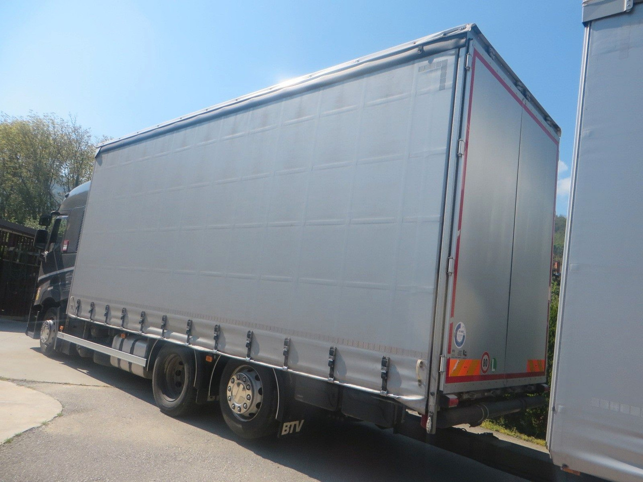 Renault T480 SC 6x2 tandem jumbo 116m3 - Камион с брезент: снимка 5 Renault T480 SC 6x2 tandem jumbo 116m3 - Камион с брезент: снимка 5