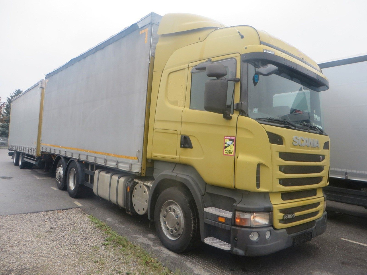 Scania R420 6x2 tandem 115m3 - Камион с брезент: снимка 2 Scania R420 6x2 tandem 115m3 - Камион с брезент: снимка 2