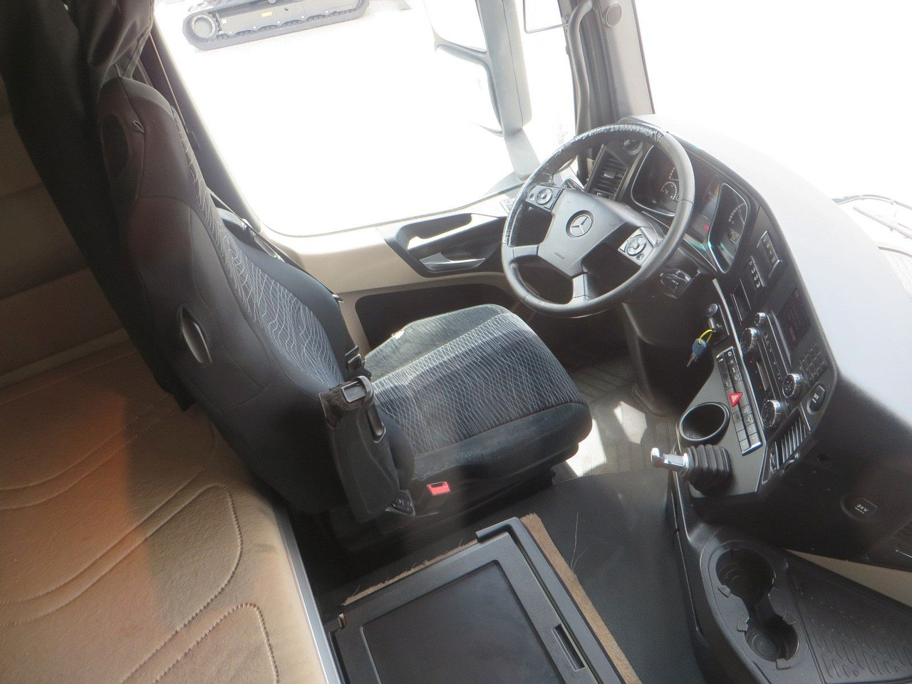 Влекач Mercedes-Benz Actros 1845 LS Retarder Hydraulic: снимка 19