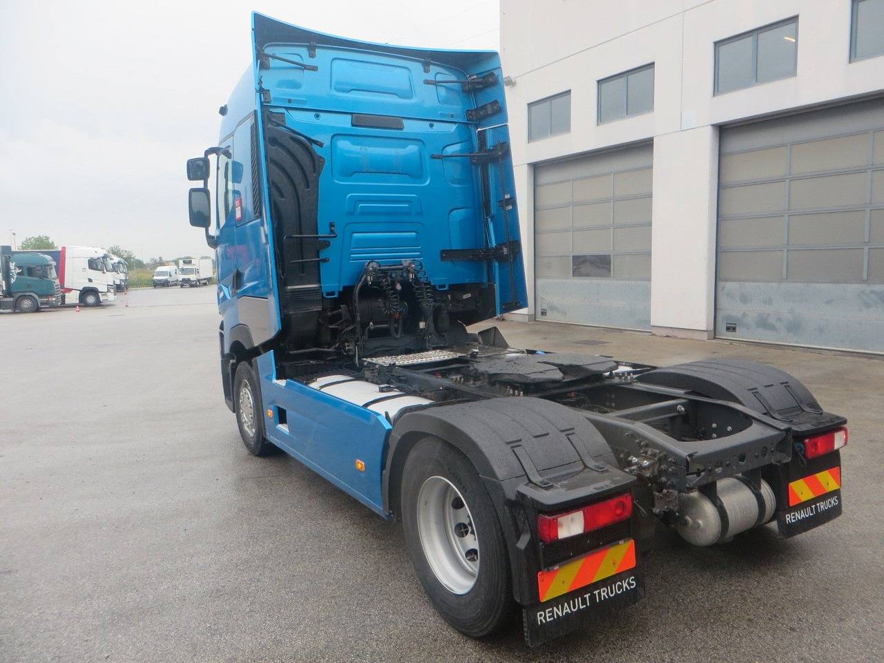 Renault T480 HSC 4x2Tractor - Влекач: снимка 4 Renault T480 HSC 4x2Tractor - Влекач: снимка 4