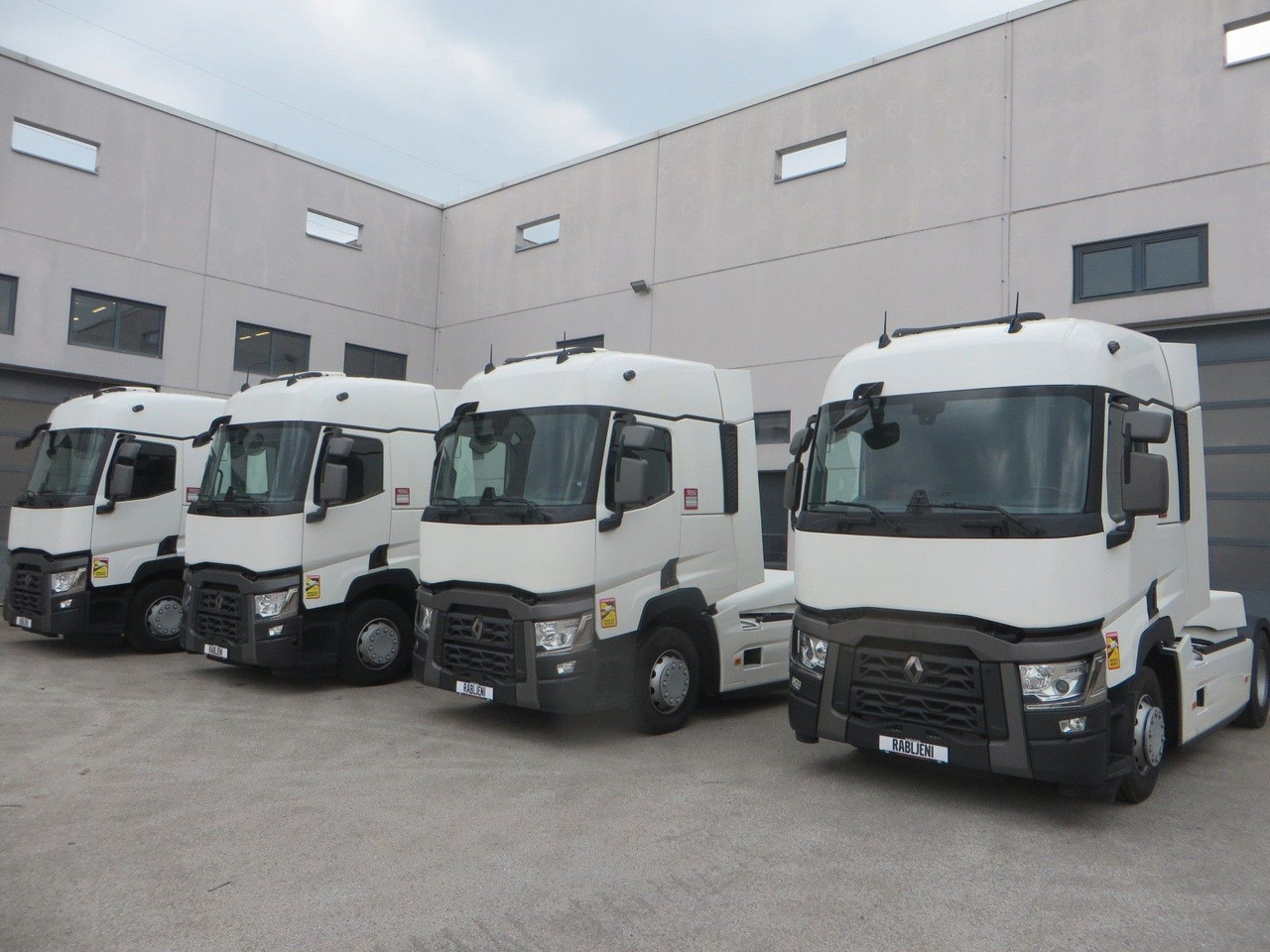 Renault T480 SC 4x2Tractor SELECTION - Влекач: снимка 1 Renault T480 SC 4x2Tractor SELECTION - Влекач: снимка 1