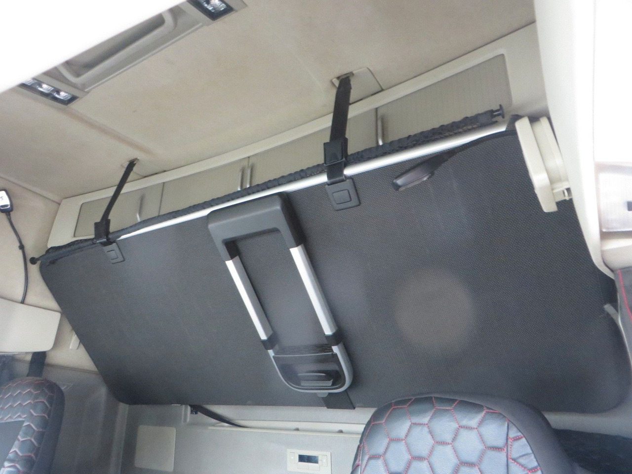 Лизинг на Volvo FH460 4x2Tractor Volvo FH460 4x2Tractor: снимка 13 Лизинг на Volvo FH460 4x2Tractor Volvo FH460 4x2Tractor: снимка 13