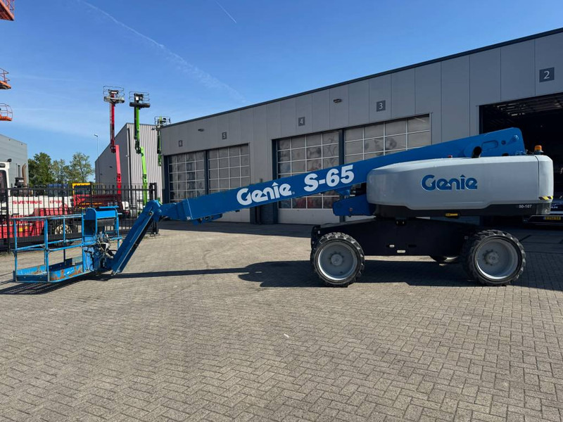 Genie S 65 - Телескопична платформа: снимка 1 Genie S 65 - Телескопична платформа: снимка 1