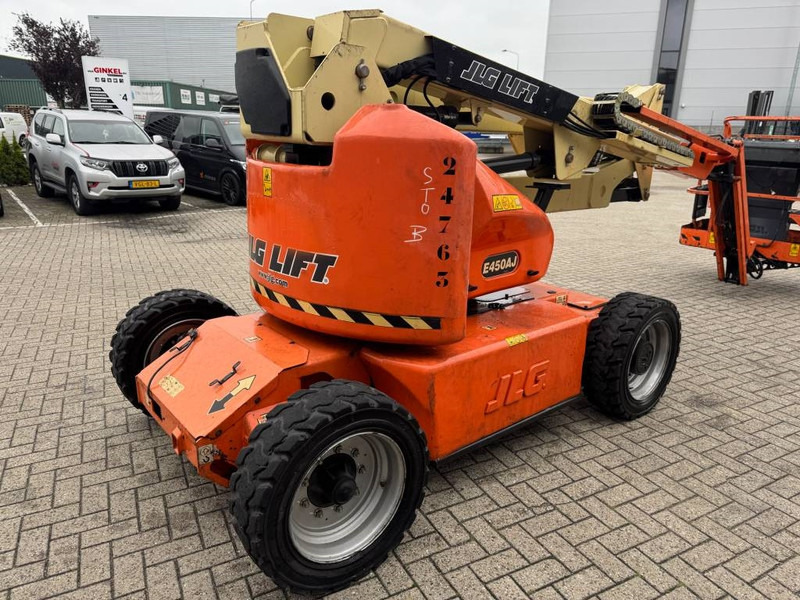 JLG E 450 AJ - Артикулираща платформа: снимка 4 JLG E 450 AJ - Артикулираща платформа: снимка 4