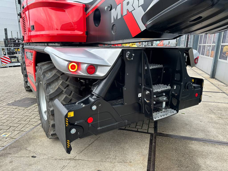 Нови Телескопичен товарач Manitou MRT2660 V+: снимка 9